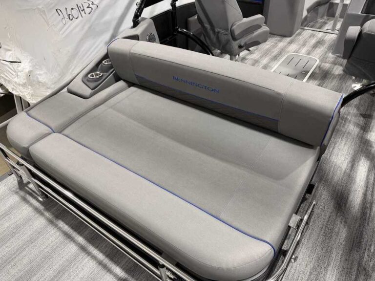 2026 Bennington 25LTSB - Blackout US-ETWS9076J526 [photo 21]